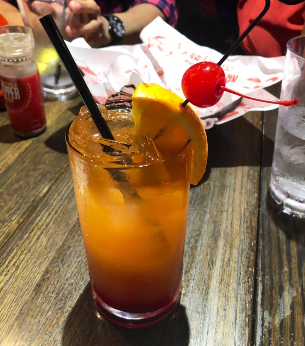 Red Robin Gourmet Burgers and Brews | restaurant | 8657 W 135th St, Overland Park, KS 66223, USA | 9132390926 OR +1 913-239-0926