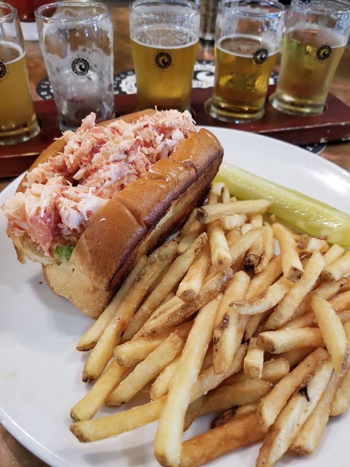 Cisco Brewers Portsmouth | restaurant | 35 Corporate Dr, Pease International Tradeport, Portsmouth, NH 03801, USA | 6033807575 OR +1 603-380-7575