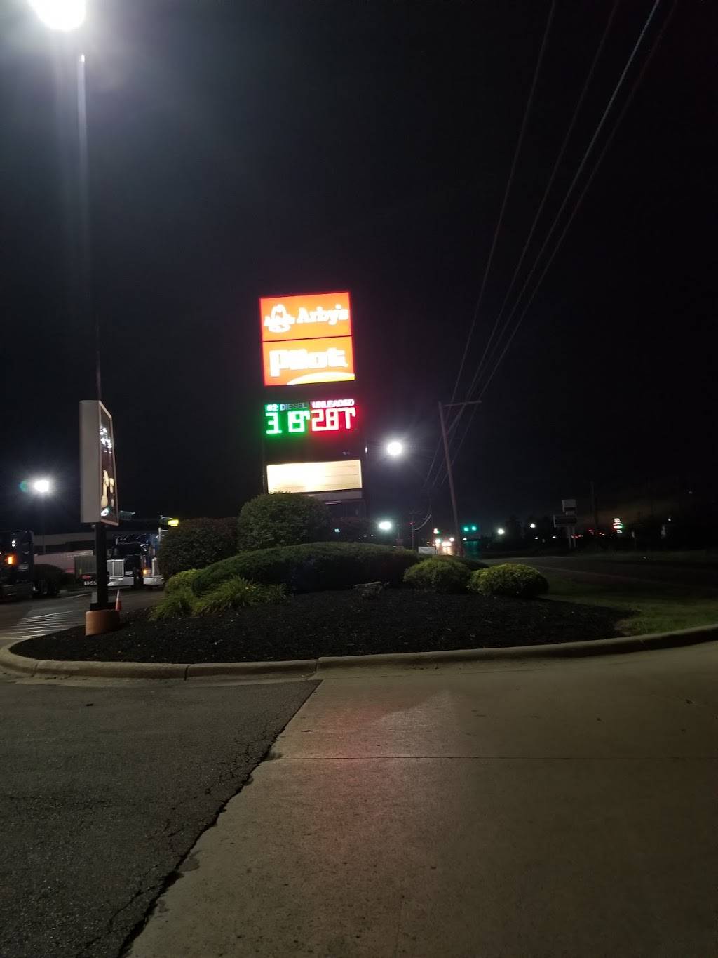 Pilot Travel Center | restaurant | 1365 US-42, London, OH 43140, USA | 6148794128 OR +1 614-879-4128