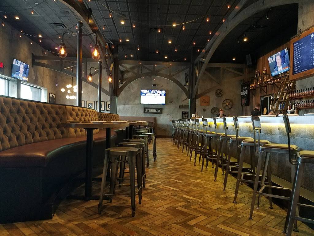 Wood-n-Tap | restaurant | 3375 Berlin Turnpike, Newington, CT 06111, USA | 8605948808 OR +1 860-594-8808