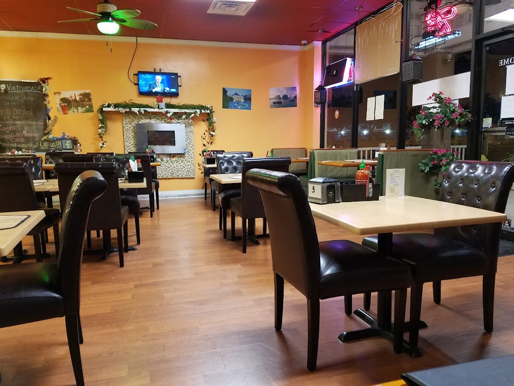 Saigon Pho Bistro | restaurant | 1935 A1A S, St. Augustine, FL 32080, USA | 9044619190 OR +1 904-461-9190