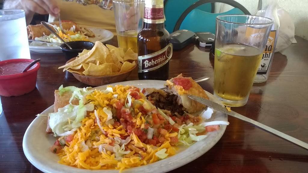 Michas Restaurant | restaurant | 2908 S 4th Ave, Tucson, AZ 85713, USA | 5206235307 OR +1 520-623-5307