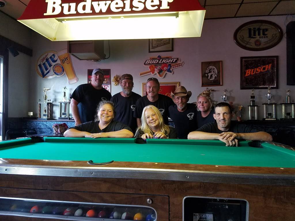 Elberts Lounge | restaurant | 14421 E Hazel St, Daleville, IN 47334, USA | 7653783330 OR +1 765-378-3330