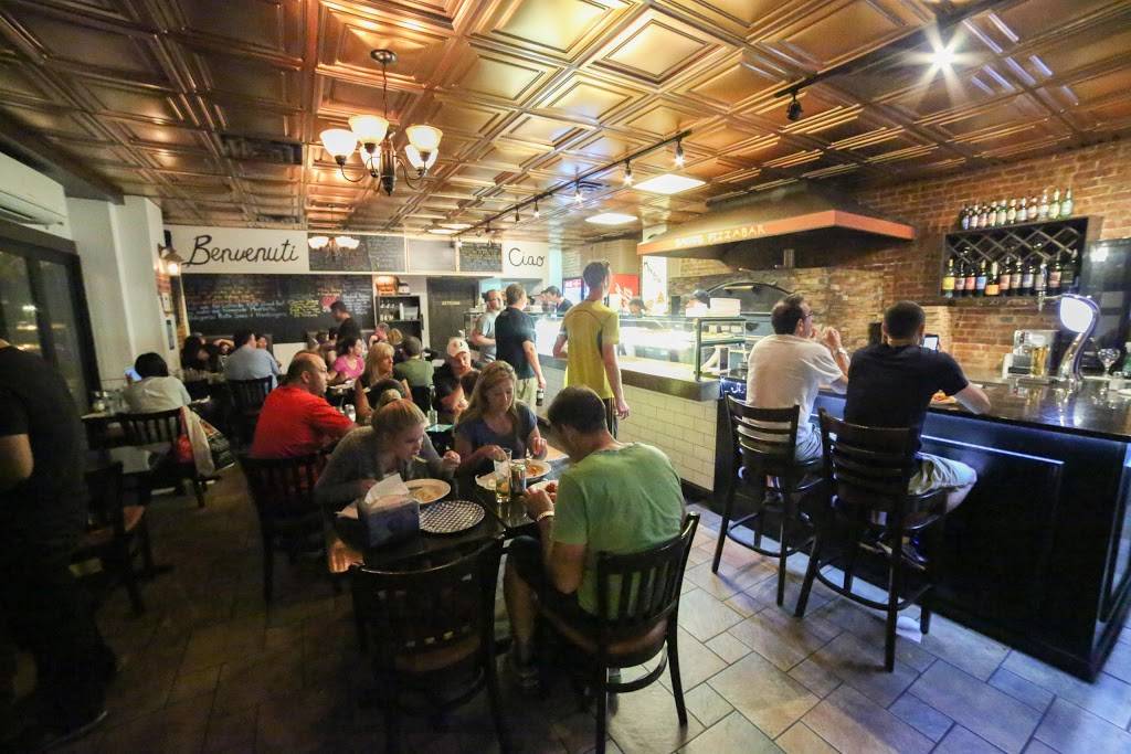 Salvos Pizzabar | restaurant | 1477 York Ave, New York, NY 10075, USA | 6465901925 OR +1 646-590-1925