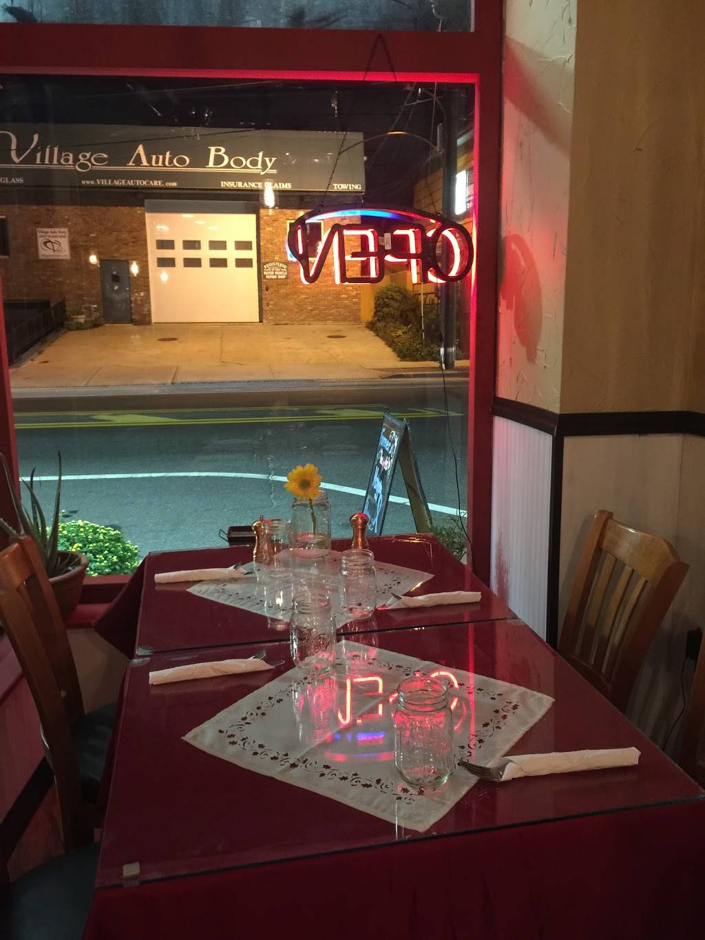 Grecian Corner Cafe | restaurant | 88 Broadway, Greenlawn, NY 11740, USA | 6317577202 OR +1 631-757-7202