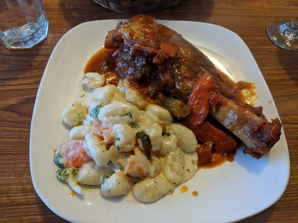 Zouave Restaurant | restaurant | 2615 NE 65th St, Seattle, WA 98115, USA | 2065257747 OR +1 206-525-7747