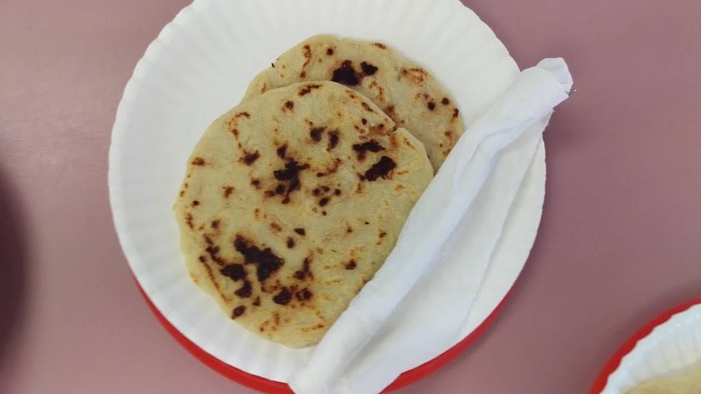 Sauceño Pupuseria y Taqueria | restaurant | 13150 Bissonnet St, Houston, TX 77099, USA | 2817769393 OR +1 281-776-9393