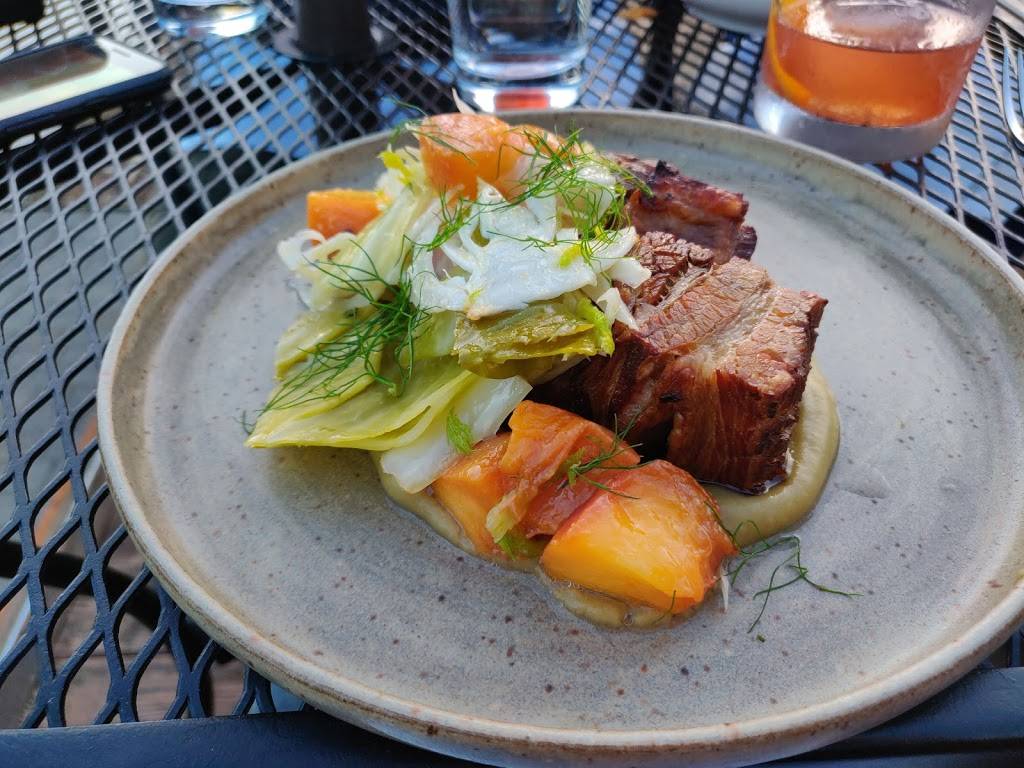 The Loft At Madrona | restaurant | 310 Main St #201, Eastsound, WA 98245, USA | 3603767173 OR +1 360-376-7173