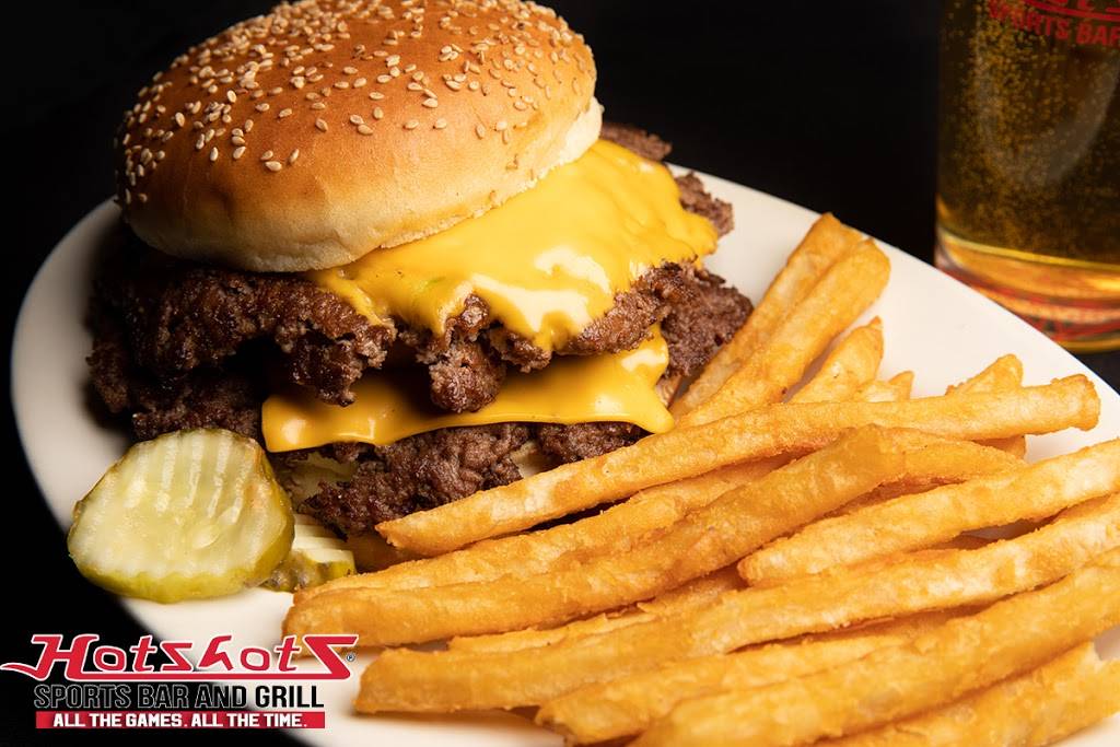 Hotshots Sports Bar & Grill | restaurant | 4021 Union Rd, St. Louis, MO 63129, USA | 3144168516 OR +1 314-416-8516