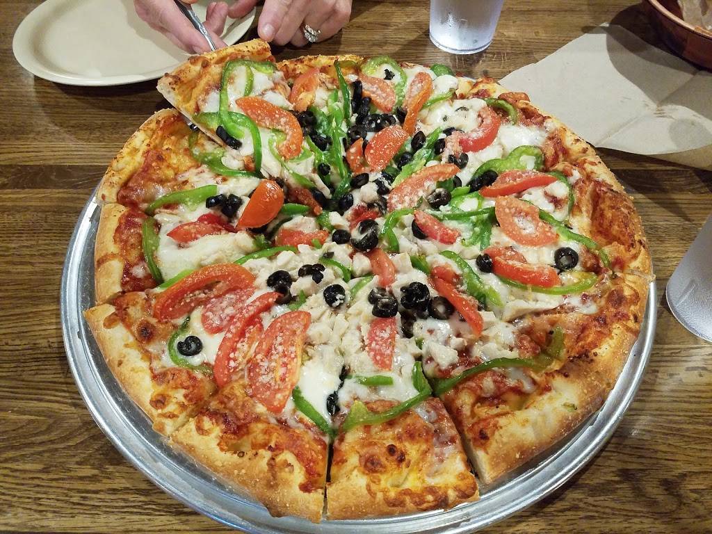 Upper Crust Pizza | restaurant | 2727 Churn Creek Rd, Redding, CA 96002, USA | 5302218525 OR +1 530-221-8525