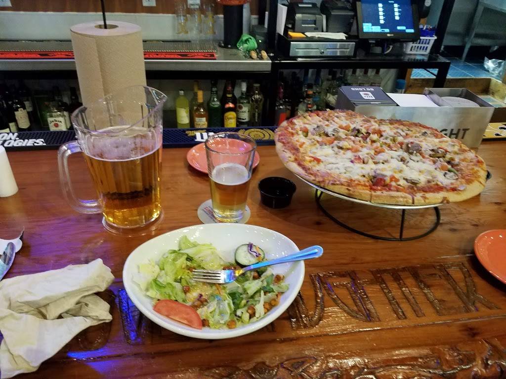 Brickhouse Bar & Grill | restaurant | 218 S Main St, Jonesboro, AR 72401, USA | 8703362441 OR +1 870-336-2441