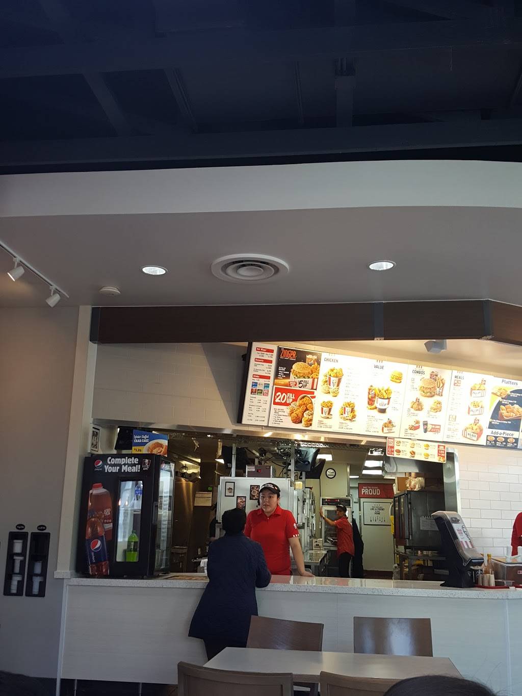 KFC | restaurant | 333 Monte Vista Dr, Dinuba, CA 93618, USA | 5595912462 OR +1 559-591-2462