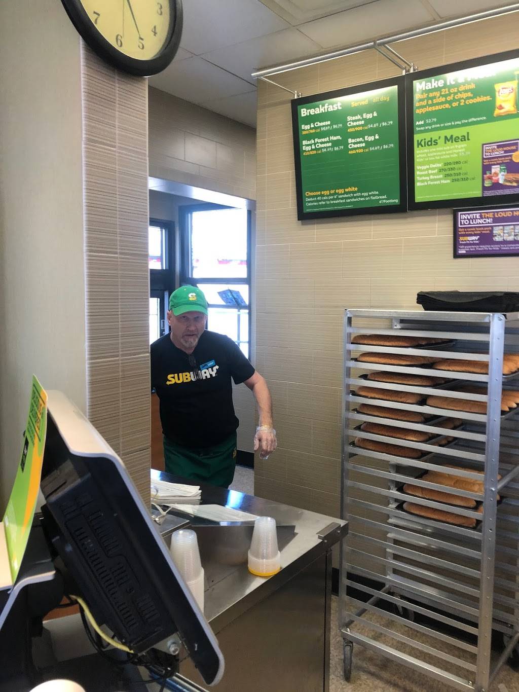 Subway | meal takeaway | 960 Harrington Ave NE, Renton, WA 98056, USA | 4253904961 OR +1 425-390-4961
