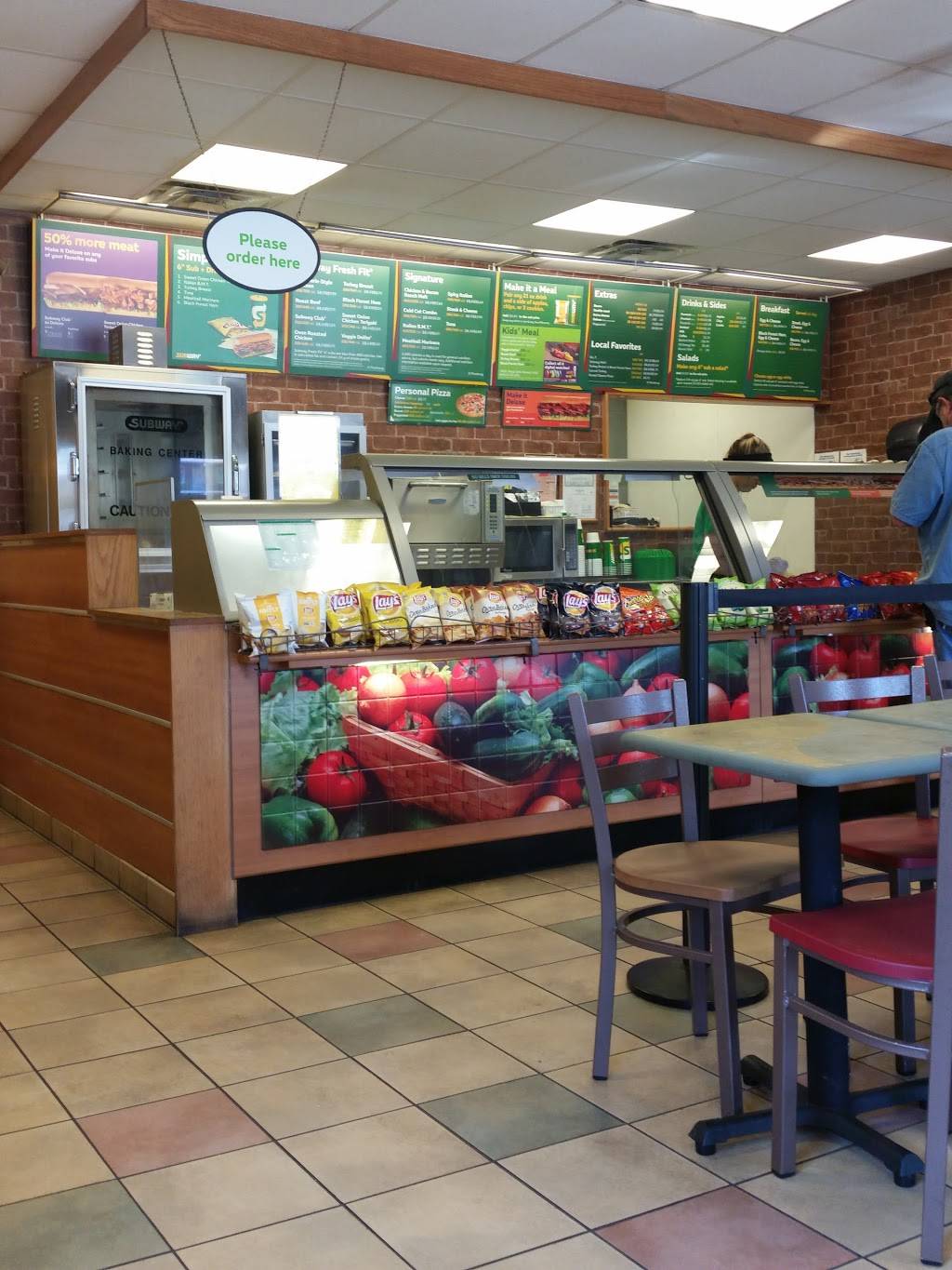 Subway | restaurant | 502 US-321, Lenoir City, TN 37771, USA | 8659886789 OR +1 865-988-6789
