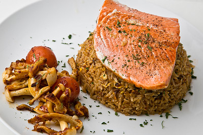 Thudsuan Kitchen and Bar | restaurant | 1818 E Madison St, Seattle, WA 98122, USA | 2065564849 OR +1 206-556-4849