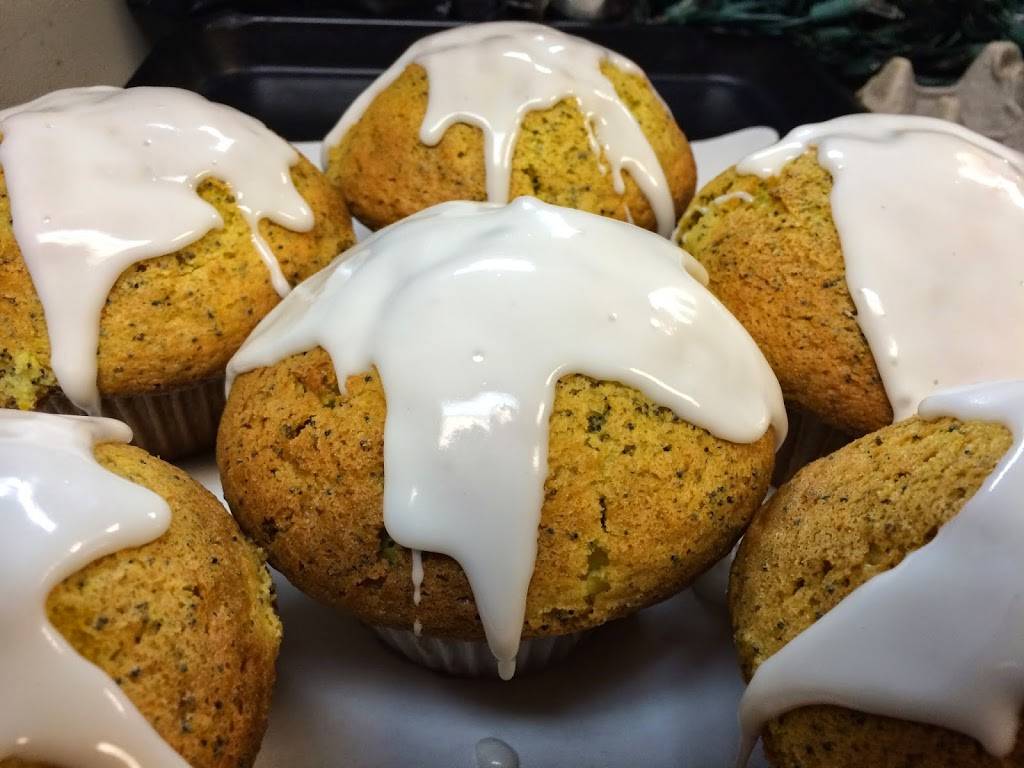 Bobs Muffin Shop | restaurant | 17 Union St, Weymouth, MA 02190, USA | 7813375028 OR +1 781-337-5028