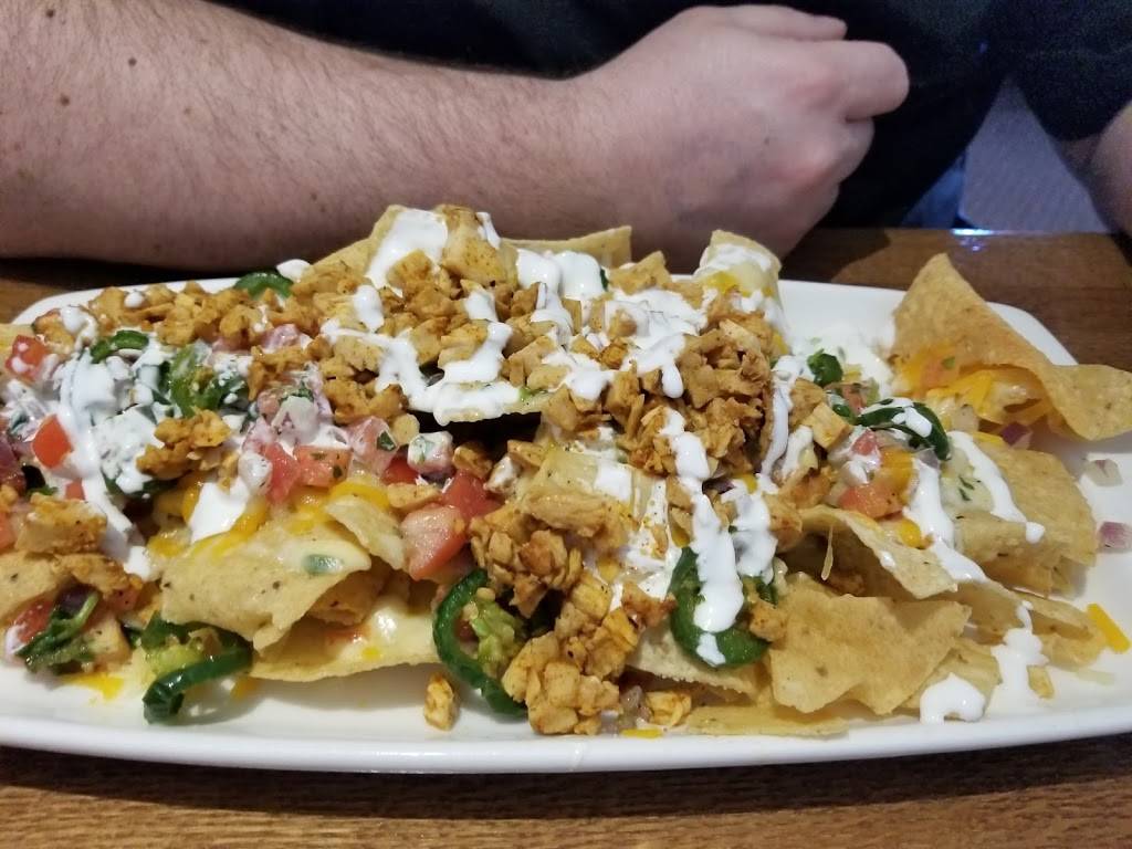 Applebees Grill + Bar | restaurant | 3100 Golf Rd, Delafield, WI 53018, USA | 2626462174 OR +1 262-646-2174