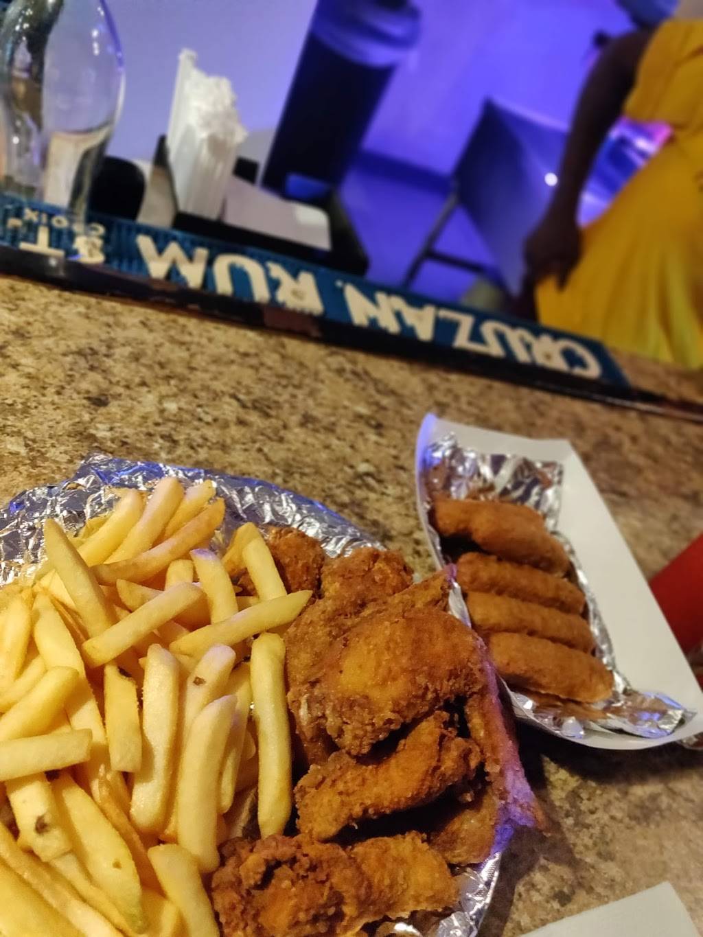 Club Jades Bar & Grill | restaurant | 836 S Fort Hood St, Killeen, TX 76541, USA | 2545262218 OR +1 254-526-2218