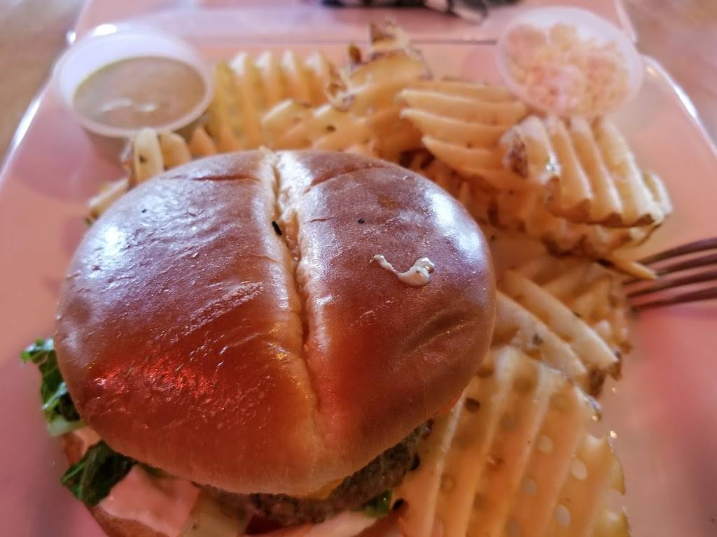 Sluggo Brewing Tap and Kitchen | restaurant | 409 E 26th St, Tacoma, WA 98421, USA | 2532721047 OR +1 253-272-1047