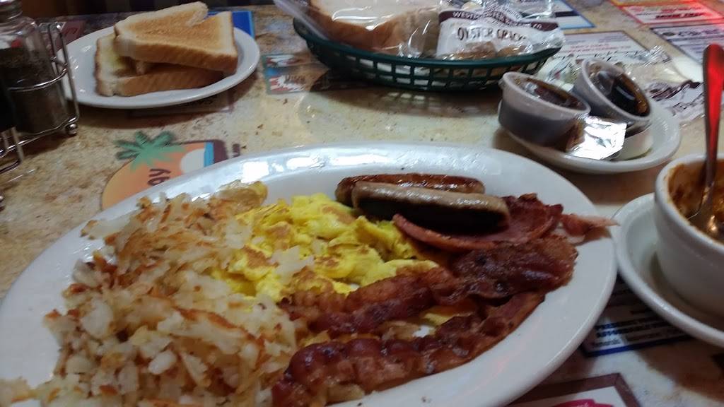 Holiday Grill Coney Island | restaurant | 22926 Michigan Ave, Dearborn, MI 48124, USA | 3137249979 OR +1 313-724-9979