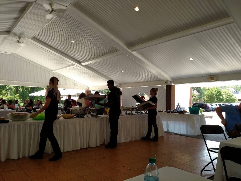 Banchetti By Rizzos | restaurant | 550 N French Rd, Buffalo, NY 14228, USA | 7166914045 OR +1 716-691-4045