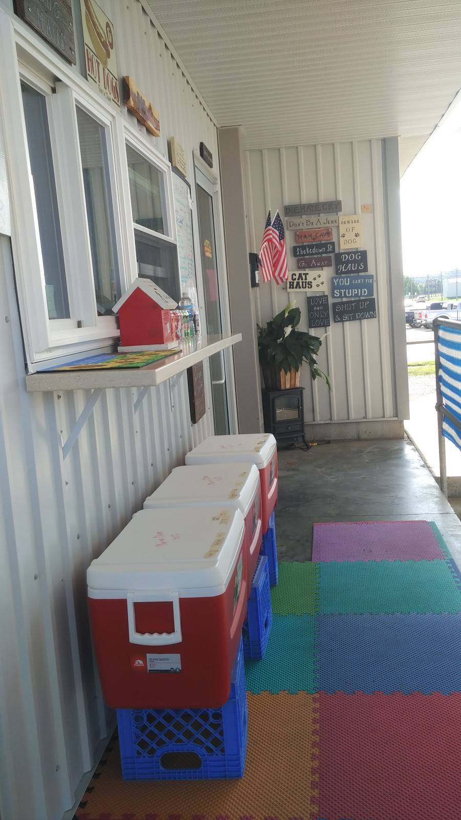 Jasper Dog Haus | restaurant | 155 W 2nd St, Jasper, IN 47546, USA | 8123094672 OR +1 812-309-4672