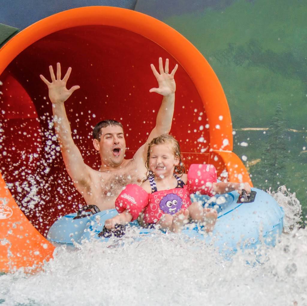 Pirates Cay Indoor Water Park | restaurant | 2558 N 3653rd Rd, Sheridan, IL 60551, USA | 8154963292 OR +1 815-496-3292