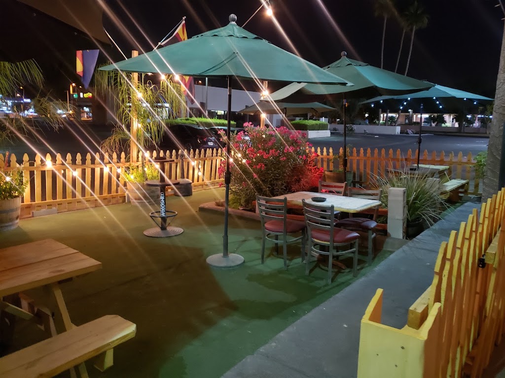 Woodshed | restaurant | 19 W Baseline Rd, Tempe, AZ 85283, USA | 4808319663 OR +1 480-831-9663