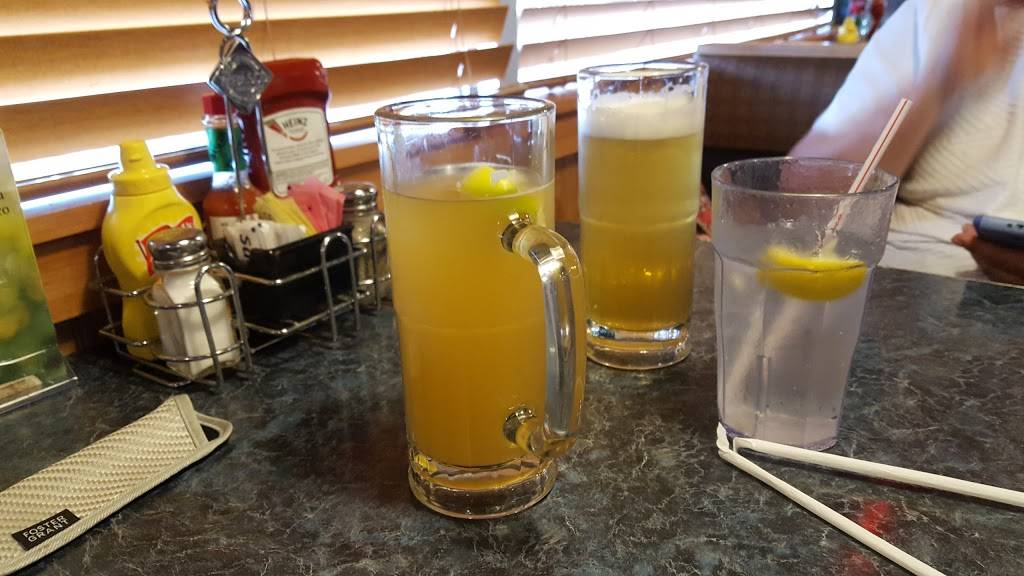 Spinns Burger & Beer | restaurant | 4411 Montaño Rd NW, Albuquerque, NM 87120, USA | 5058996180 OR +1 505-899-6180