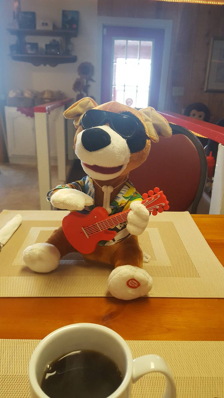 Sherrys Country Corner Cafe | restaurant | 18707 Kent Bridge Rd, Morpeth, ON N0P 1X0, Canada | 5196741591 OR +1 519-674-1591