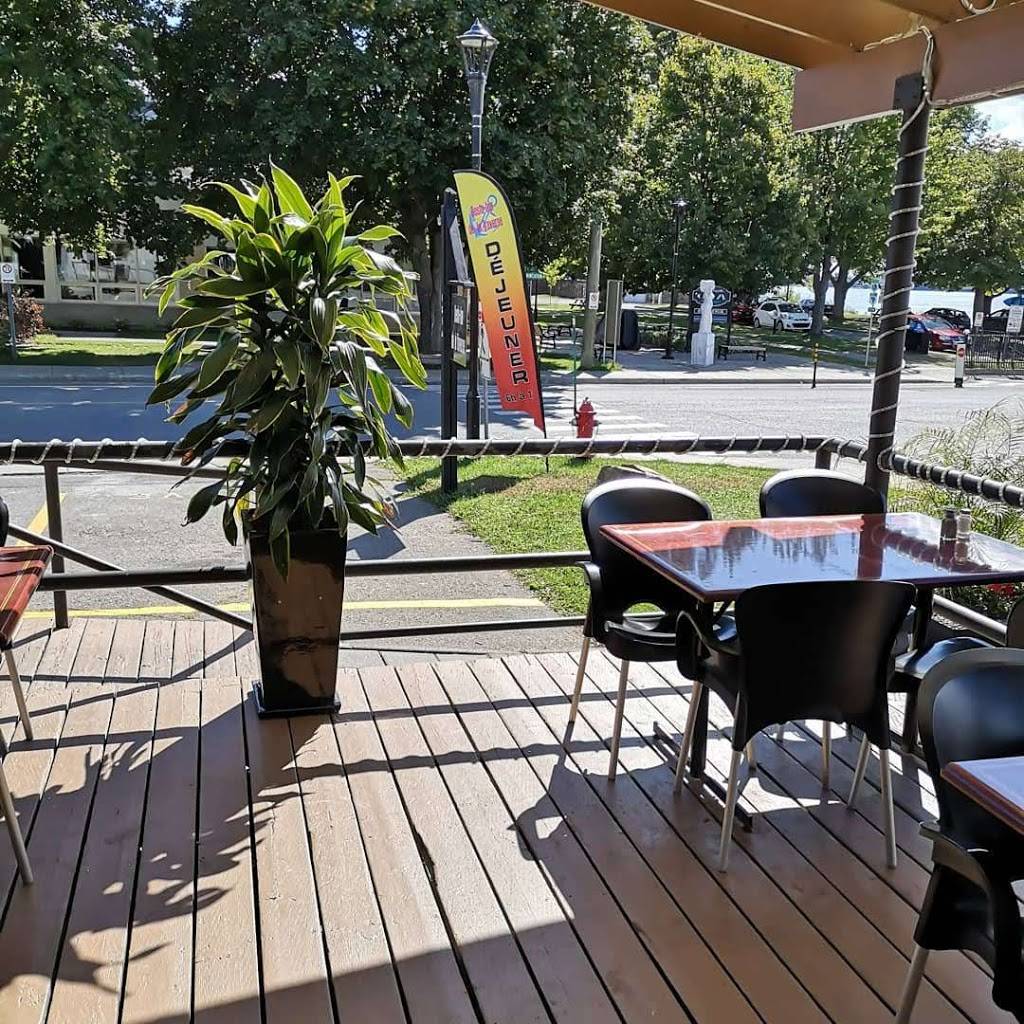 Resto De La Traverse | restaurant | 185 Rue des Anges, Oka, QC J0N 1E0, Canada | 4504796568 OR +1 450-479-6568