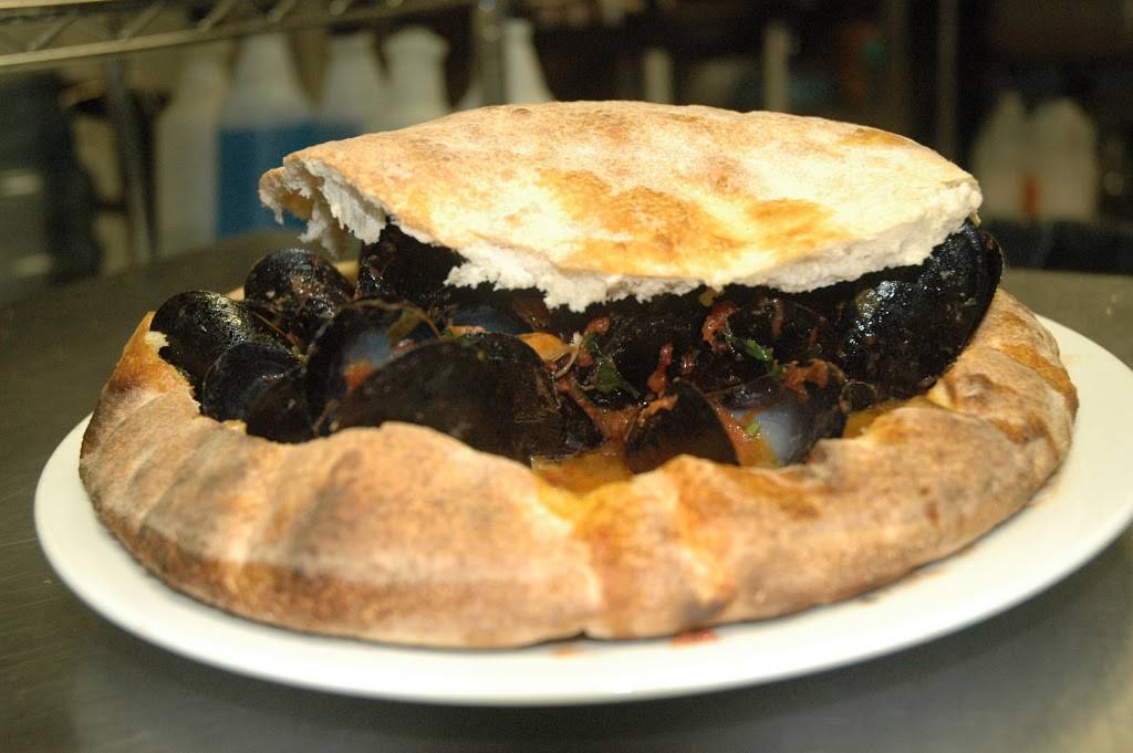 Barosa | restaurant | 106 Main St, Mineola, NY 11501, USA | 5168777850 OR +1 516-877-7850