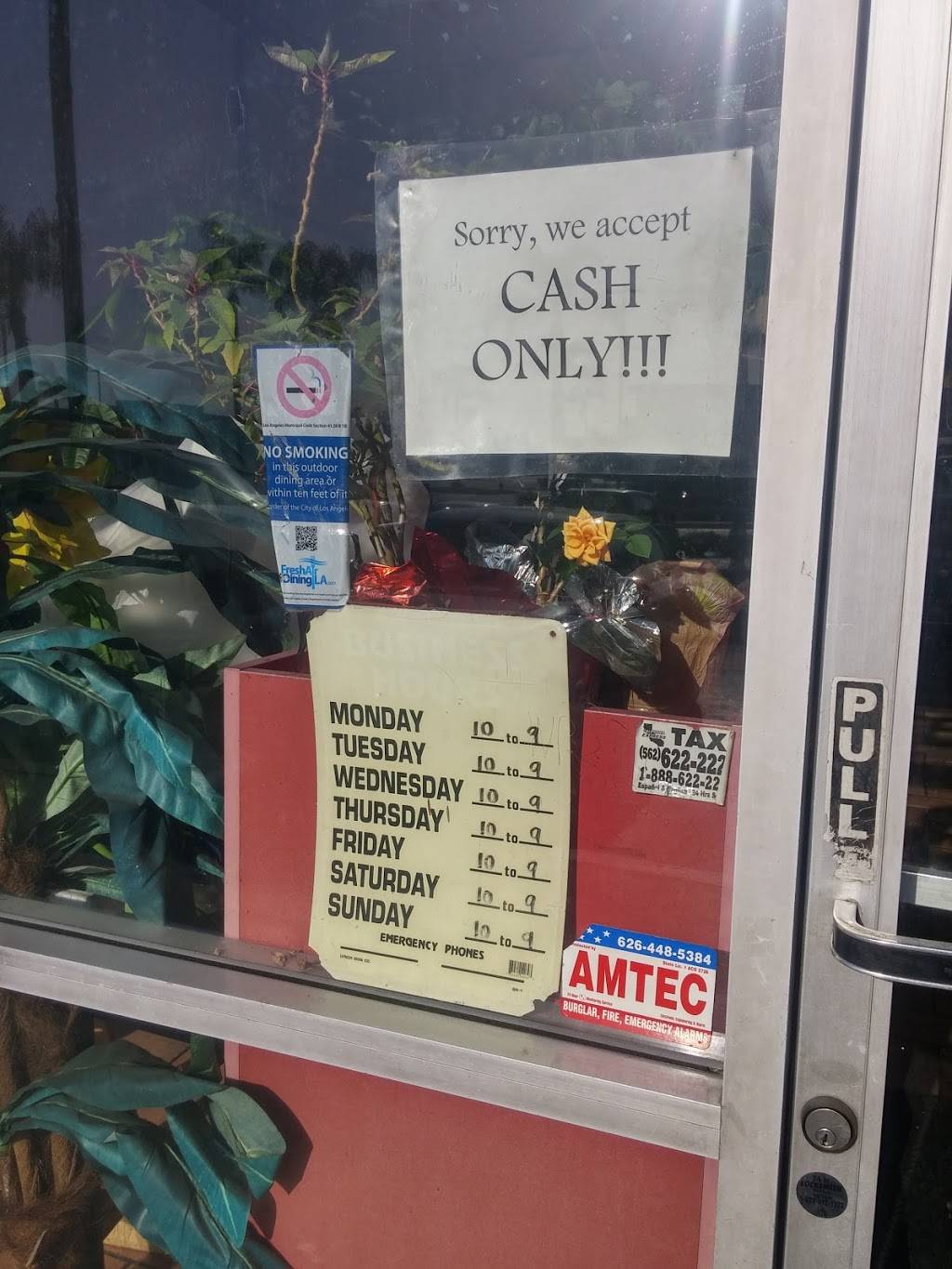 Louisiana Famous Fried Chicken | meal takeaway | 170 E Compton Blvd, Compton, CA 90220, USA | 3106049759 OR +1 310-604-9759