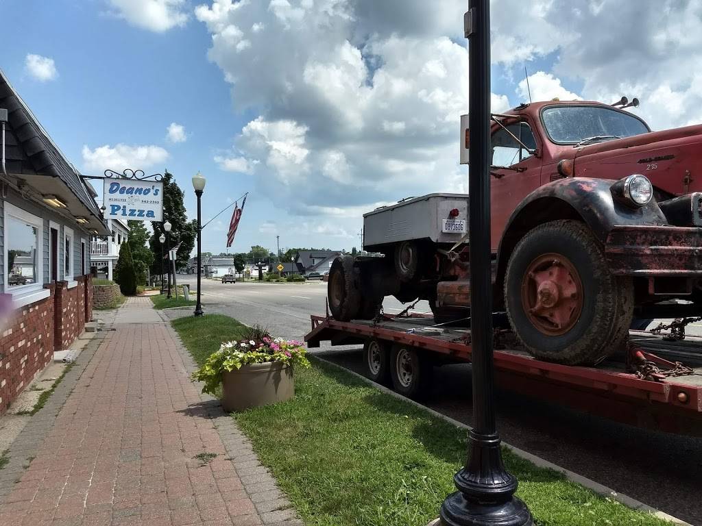 Deanos Pizza | restaurant | 619 W Houghton Ave, West Branch, MI 48661, USA | 9893452393 OR +1 989-345-2393