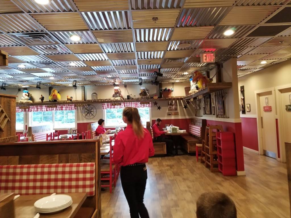 Frizzle Chicken Farmhouse Cafe | restaurant | 2785 Parkway, Pigeon Forge, TN 37863, USA | 8657747707 OR +1 865-774-7707