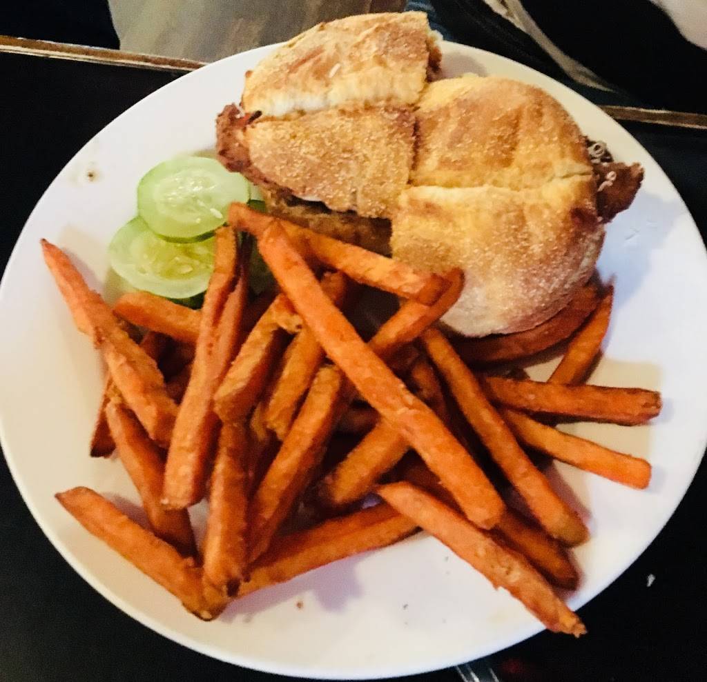 Waiting Room | restaurant | 66 E Cherry St, Rahway, NJ 07065, USA | 7323820900 OR +1 732-382-0900