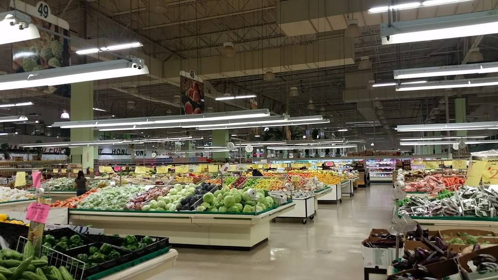 Hong Kong City Mall | shopping mall | 11205 Bellaire Blvd, Houston, TX 77072, USA | 2815757886 OR +1 281-575-7886