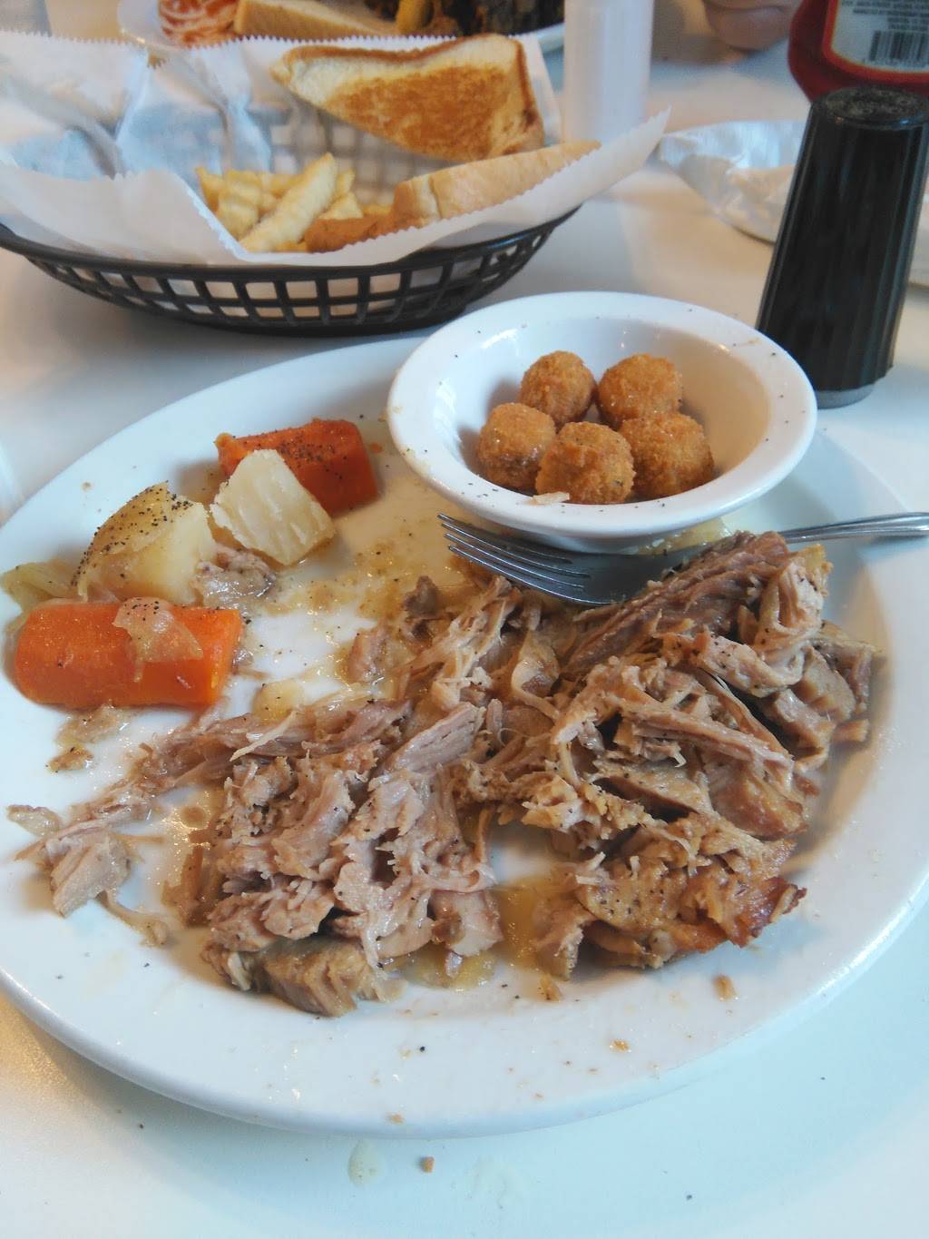 Church Hill Diner | restaurant | 506 E Main Blvd, Church Hill, TN 37642, USA | 4233575557 OR +1 423-357-5557