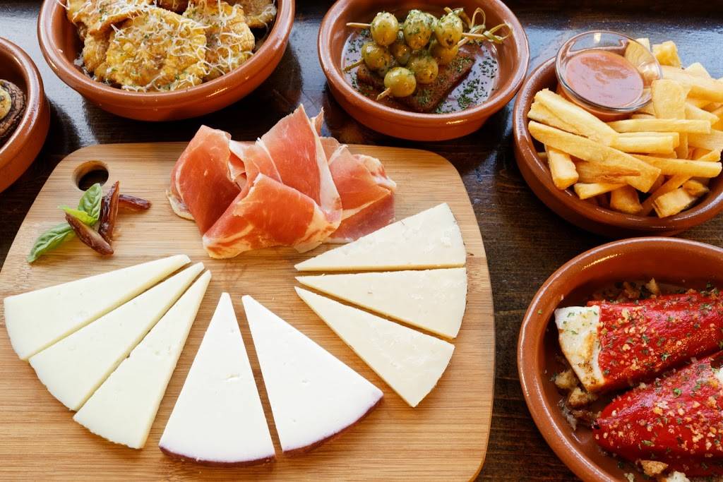 Rojo Tapas and Wine | restaurant | 76 Broadway, Tivoli, NY 12583, USA | 8457571102 OR +1 845-757-1102