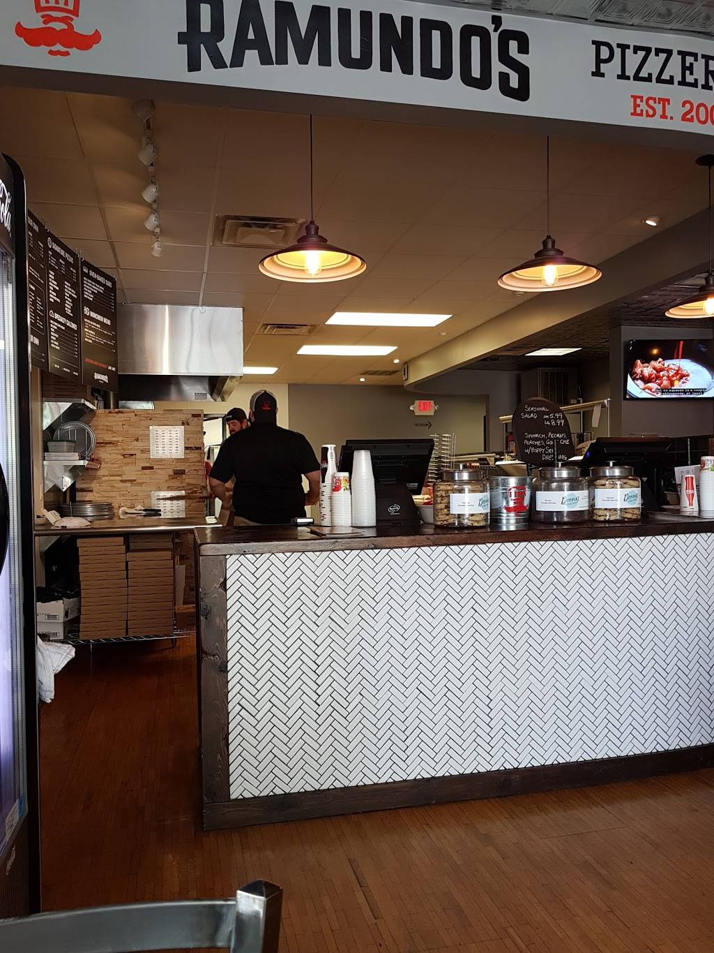 Ramundos Pizzeria Mt. Washington | restaurant | 1519, 2210 Beechmont Ave, Cincinnati, OH 45230, USA | 5133210978 OR +1 513-321-0978