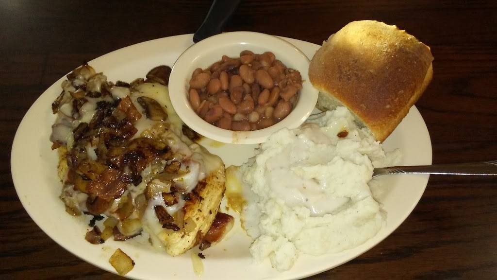 Marys Brazos Cafe | restaurant | 5090 Tin Top Rd, Weatherford, TX 76087, USA | 8175940203 OR +1 817-594-0203