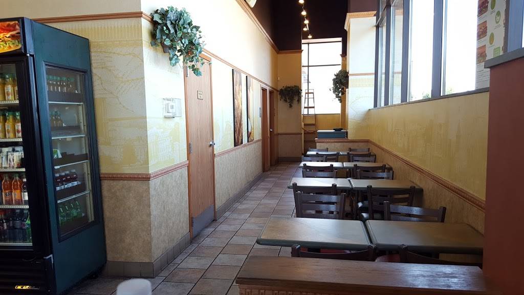 Subway Restaurants | restaurant | 1219 S Robert St, West St Paul, MN 55118, USA | 6514517584 OR +1 651-451-7584