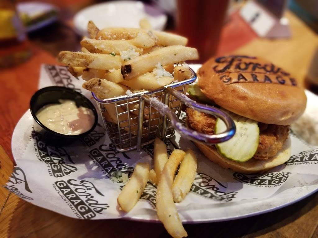 Fords Garage | restaurant | 26210 US Hwy 19 N, Clearwater, FL 33761, USA | 7272283673 OR +1 727-228-3673