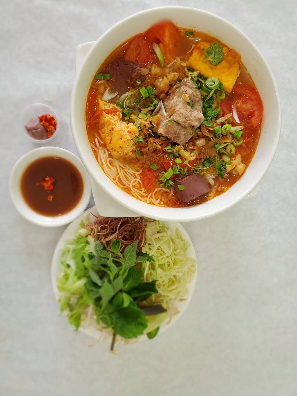 Bánh Cuôn Bun Moc Ông Ta | restaurant | 999 Story Rd Ste 9030, San Jose, CA 95122, USA | 4083595767 OR +1 408-359-5767