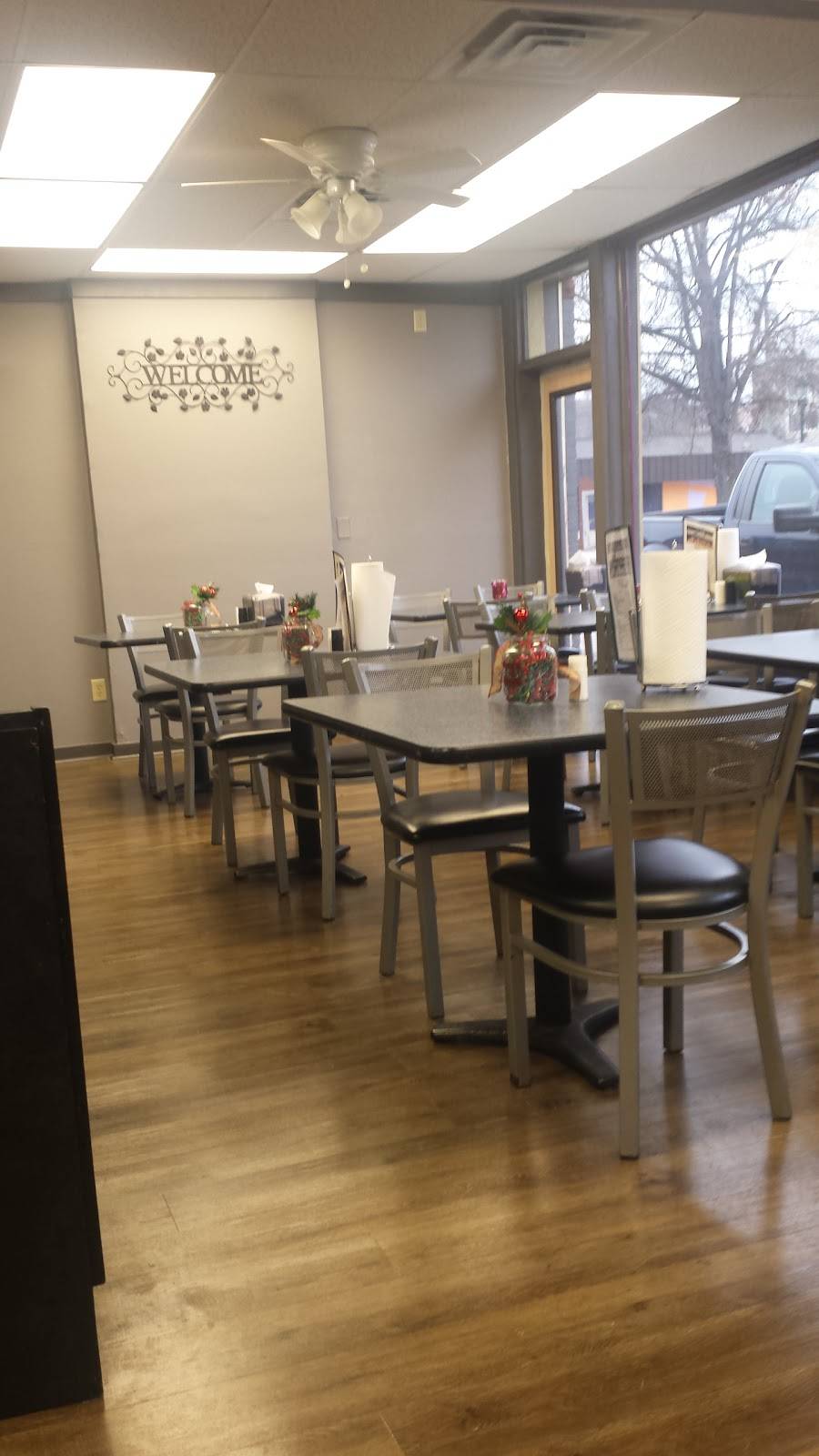 Chatt Smoke House | restaurant | 416 E M L King Blvd, Chattanooga, TN 37403, USA | 4234684978 OR +1 423-468-4978