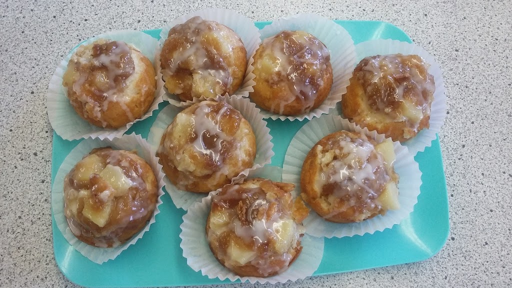 Crabby Cakes Bakery | bakery | 63345 Boat Basin Rd suite a, Coos Bay, OR 97420, USA | 5418082388 OR +1 541-808-2388