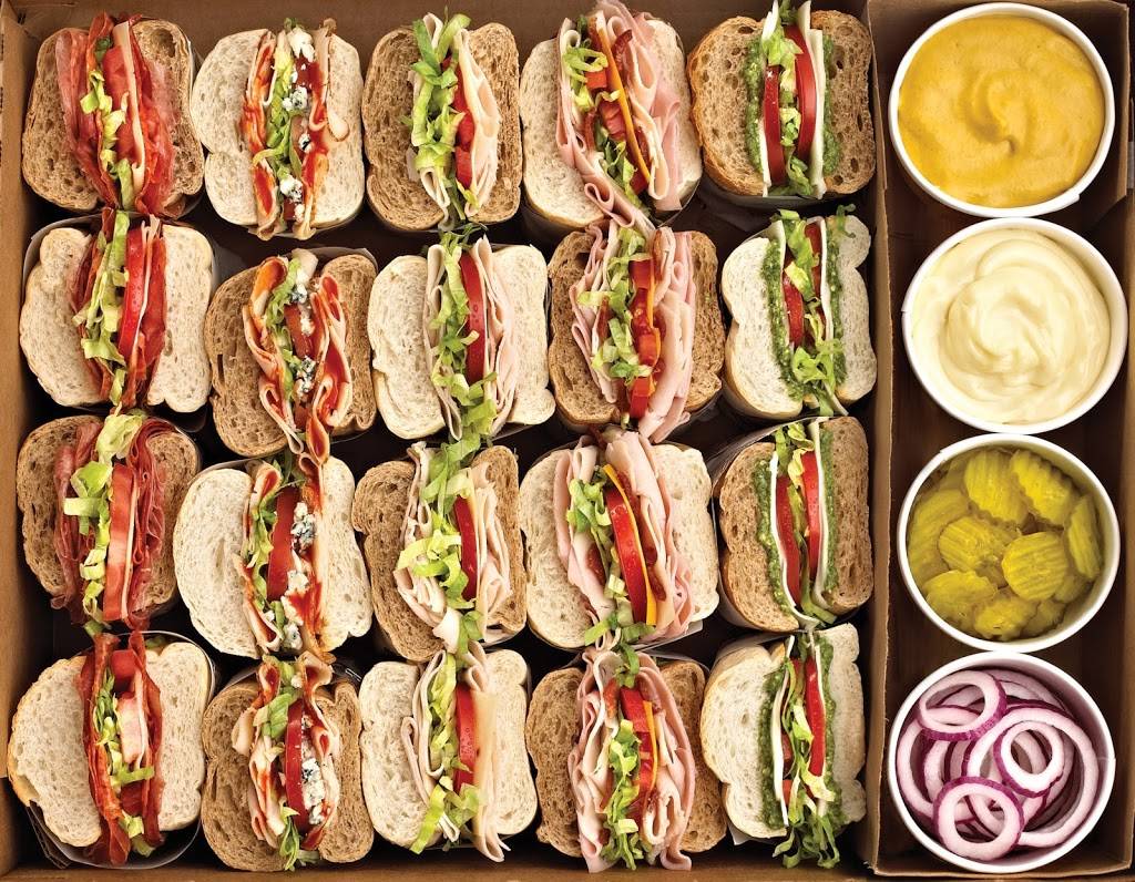 Which Wich Superior Sandwiches | restaurant | 1541 Premium Outlets Blvd Suite 170, Norfolk, VA 23502, USA | 7575245600 OR +1 757-524-5600
