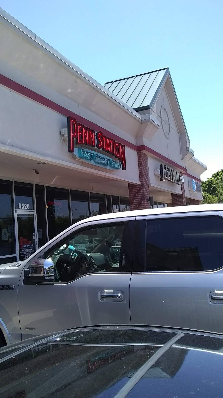 Penn Station East Coast Subs | restaurant | 6525 Bardstown Rd, Louisville, KY 40291, USA | 5022319929 OR +1 502-231-9929