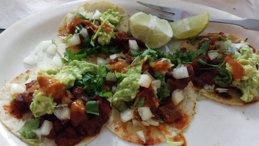 Teresitas Mexican Restaurant | restaurant | 1447, 902 N New Braunfels Ave, San Antonio, TX 78202, USA | 2102125322 OR +1 210-212-5322