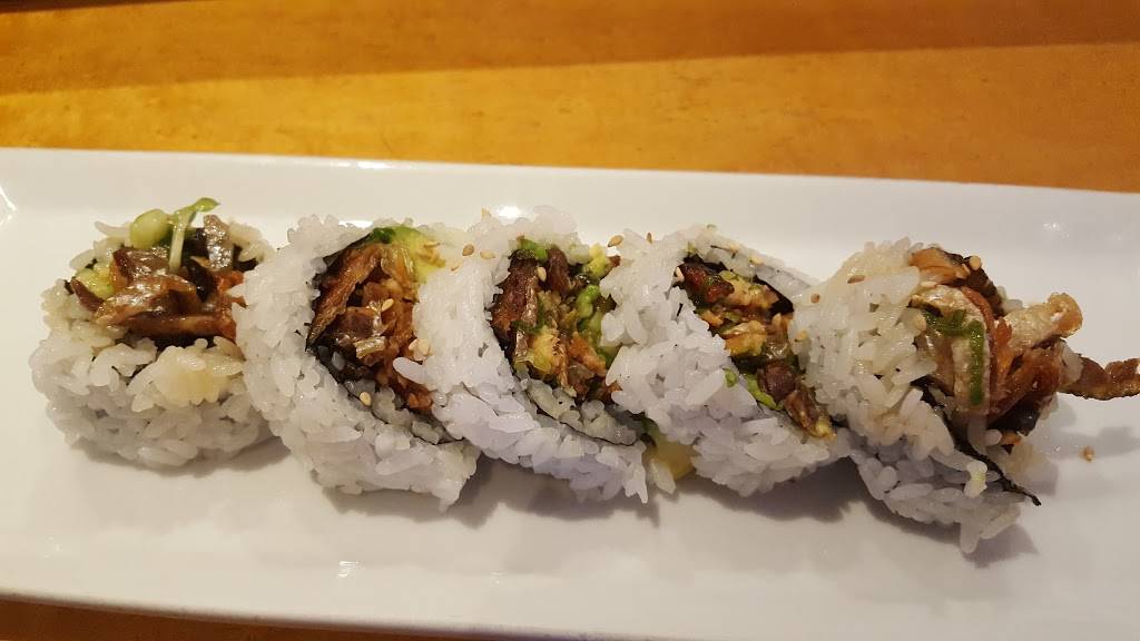 Fuji Sushi & Rolls | restaurant | 208 Palm Ave, Burbank, CA 91502, USA | 8188480688 OR +1 818-848-0688